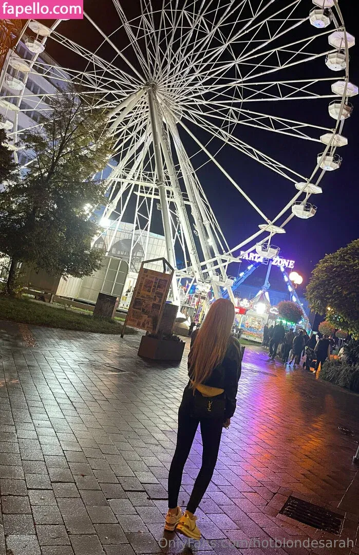 hotblondesarah Onlyfans Photo Gallery 