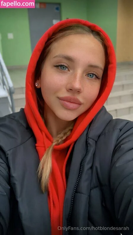 hotblondesarah Onlyfans Photo Gallery 