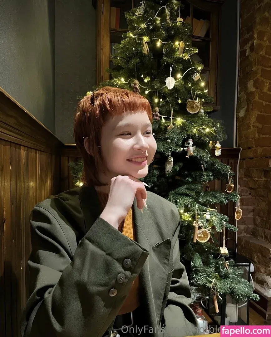 hotblondesarah Onlyfans Photo Gallery 