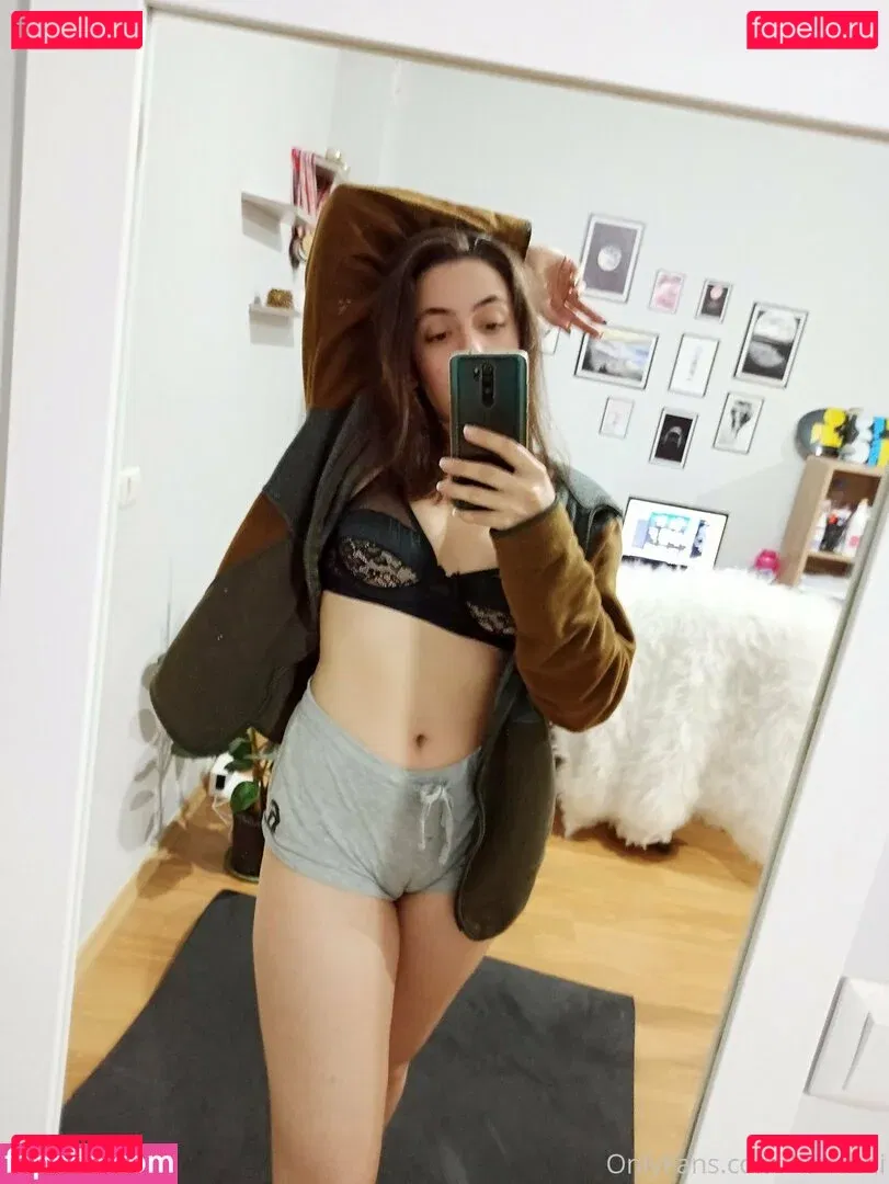 Kanchhi Onlyfans Photo Gallery 