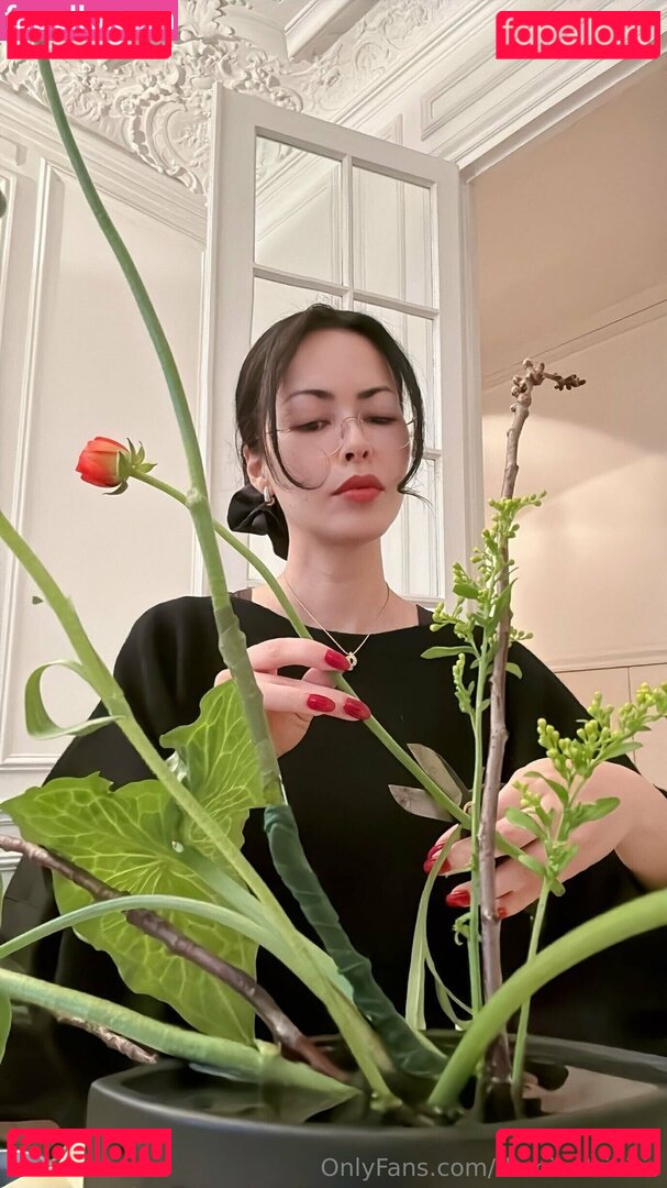 dominatrixiris Nude Onlyfans Photo 24