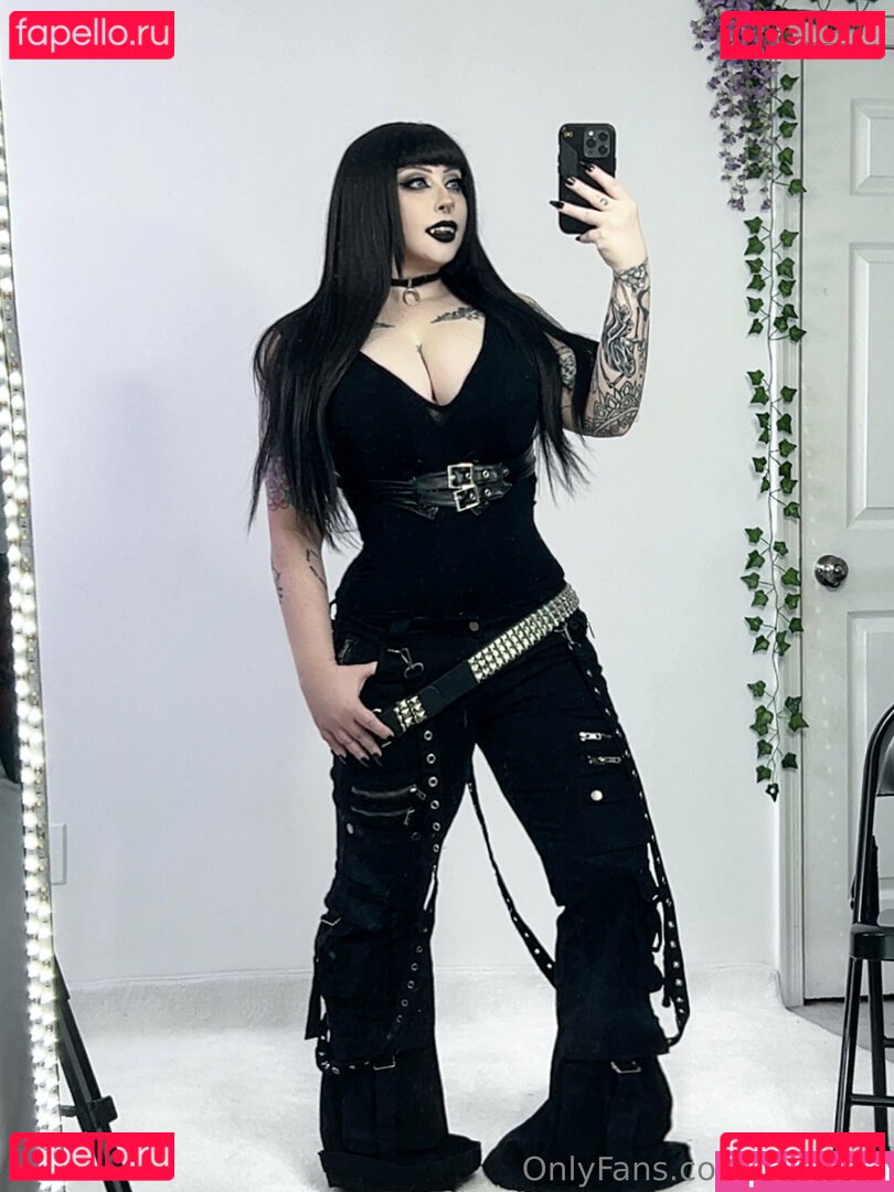 gothpixi Nude Onlyfans Photo 35