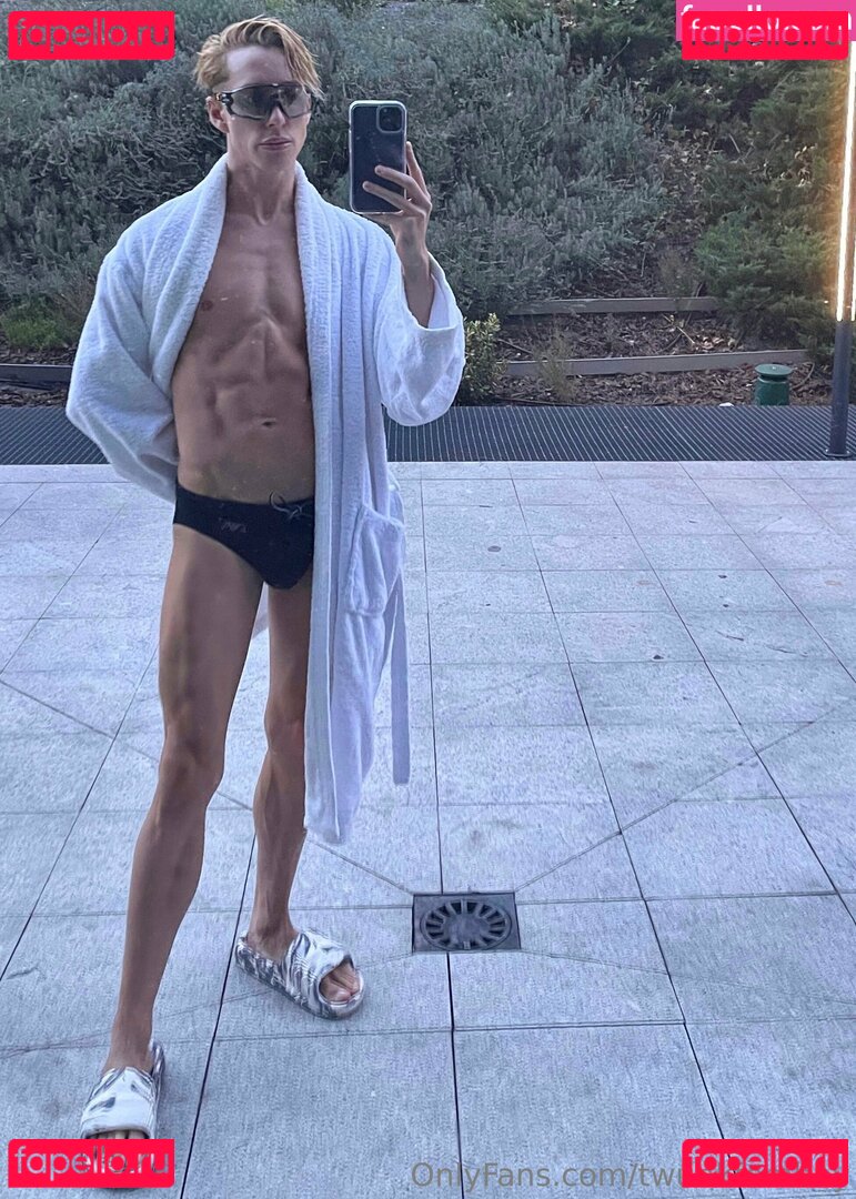 twunkfemboy Nude Onlyfans Photo 12