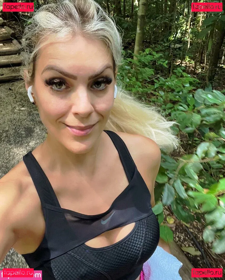 Renata Fan Onlyfans Photo Gallery 