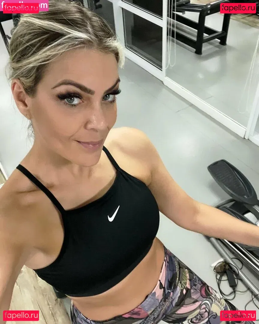 Renata Fan Onlyfans Photo Gallery 