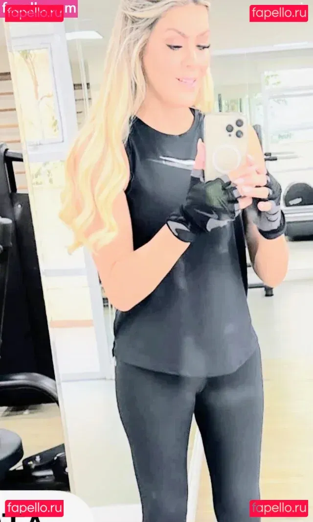 Renata Fan Onlyfans Photo Gallery 