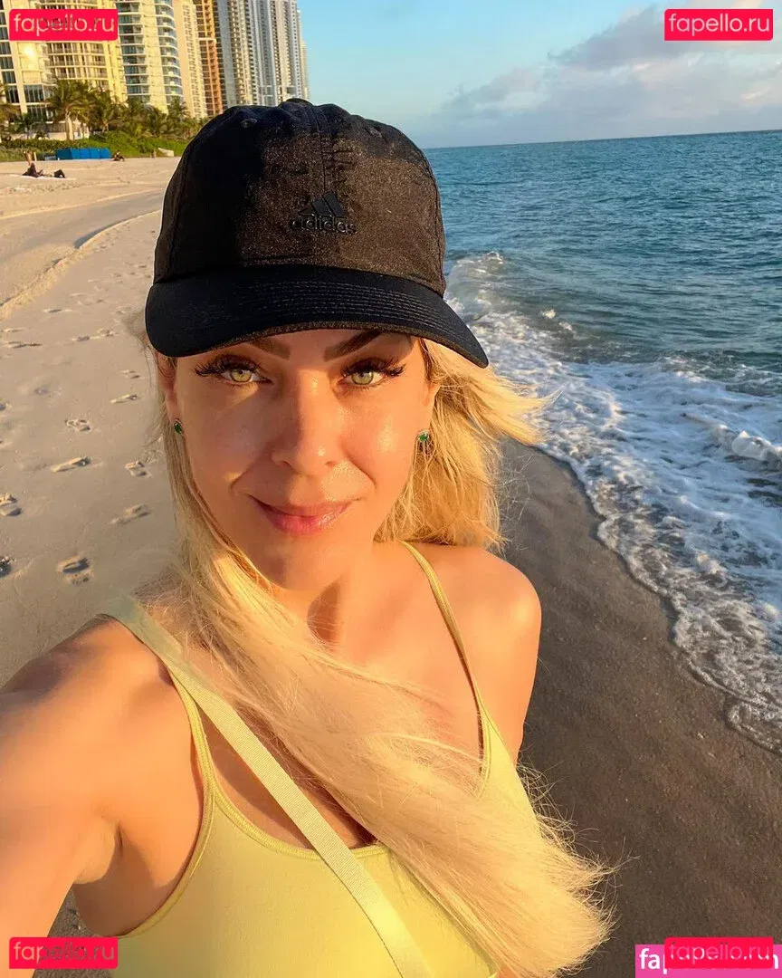 Renata Fan Onlyfans Photo Gallery 