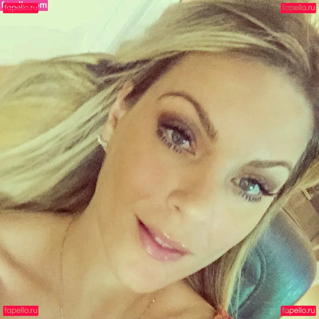 Renata Fan Onlyfans Photo Gallery 