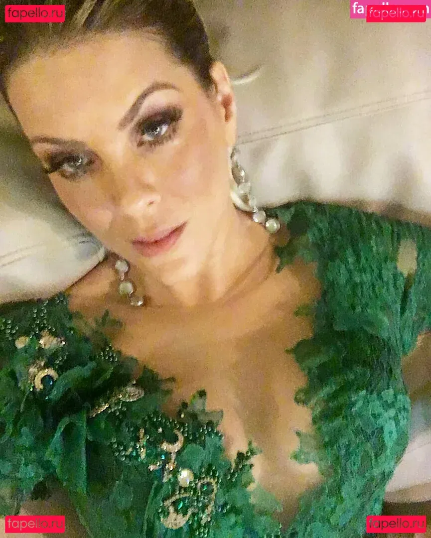 Renata Fan Onlyfans Photo Gallery 