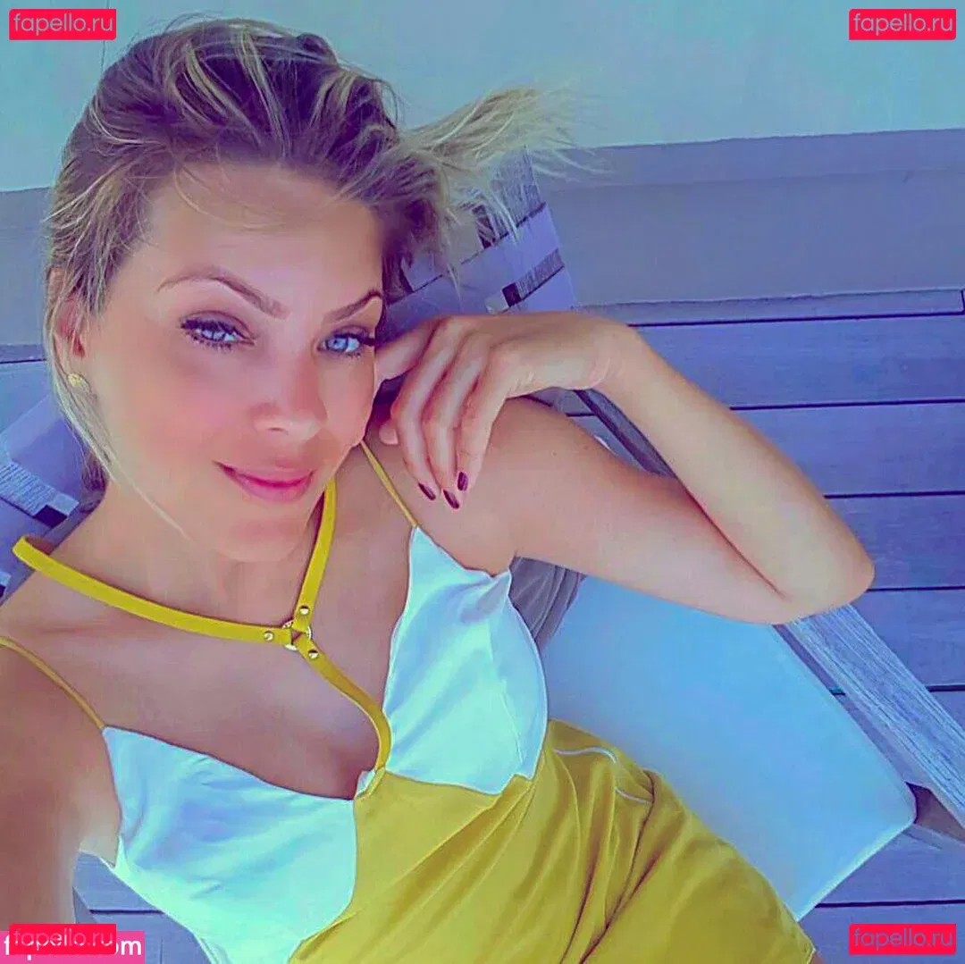 Renata Fan Onlyfans Photo Gallery 