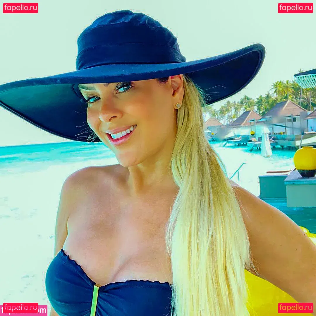 Renata Fan Onlyfans Photo Gallery 