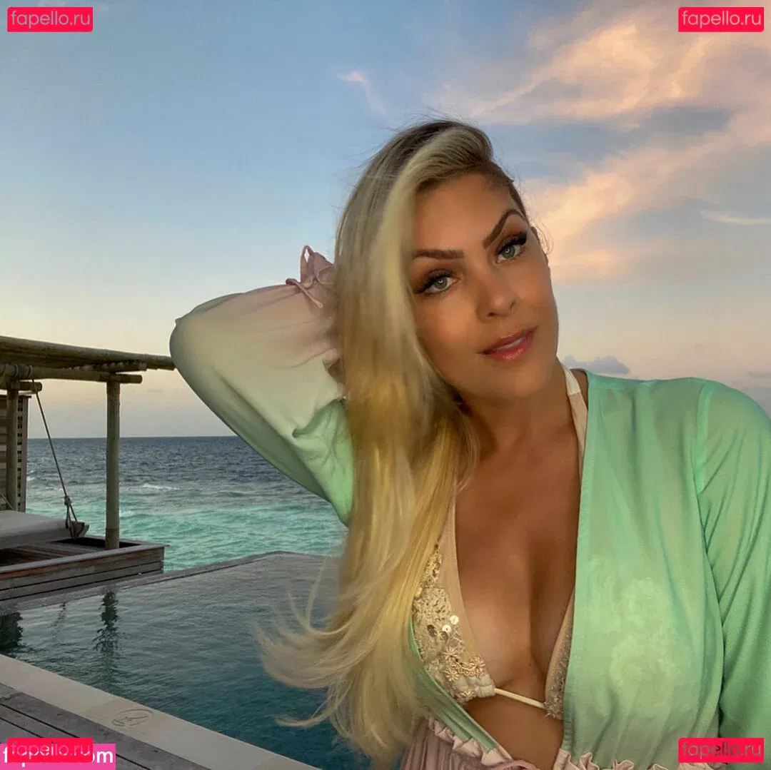 Renata Fan Onlyfans Photo Gallery 