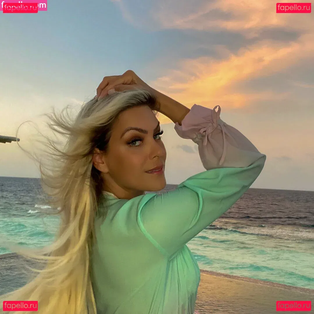 Renata Fan Onlyfans Photo Gallery 