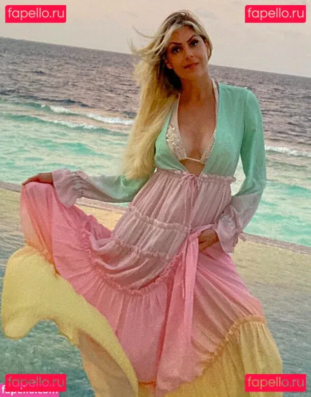 Renata Fan Onlyfans Photo Gallery 