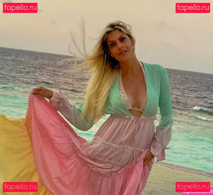 Renata Fan Onlyfans Photo Gallery 