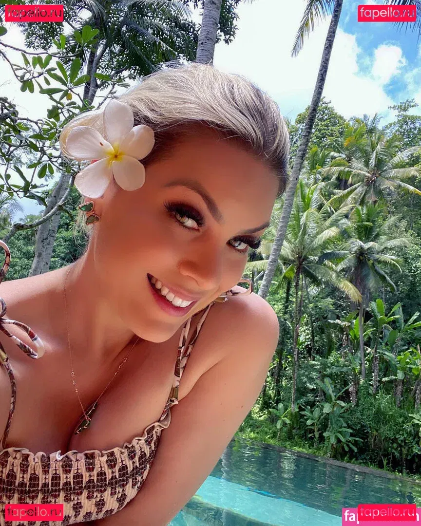 Renata Fan Onlyfans Photo Gallery 