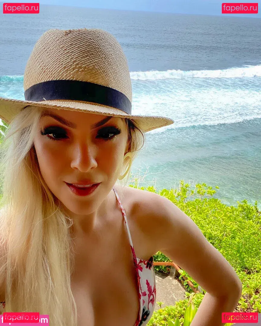 Renata Fan Onlyfans Photo Gallery 