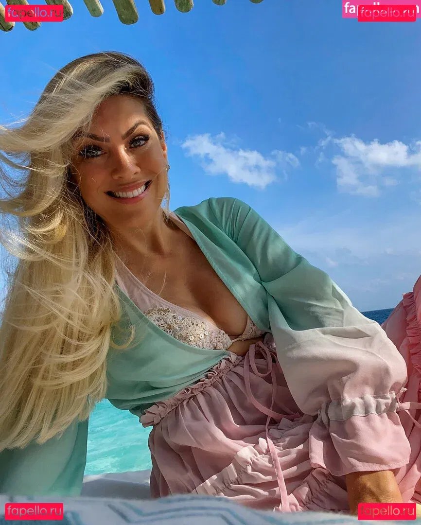 Renata Fan Onlyfans Photo Gallery 