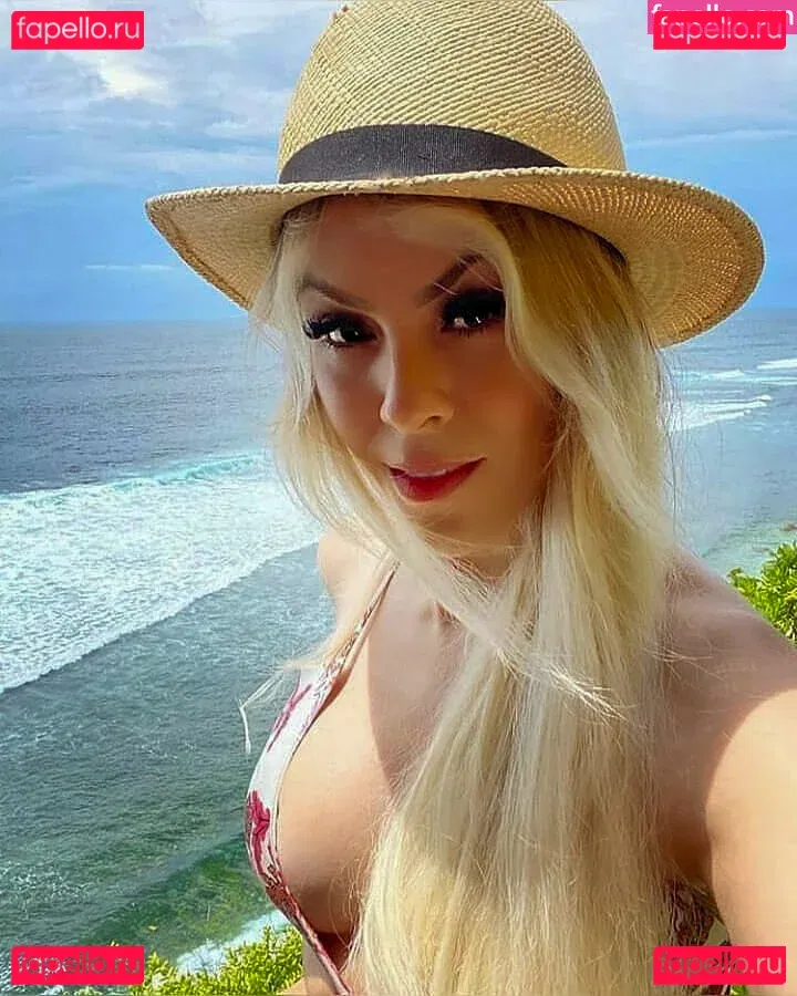 Renata Fan Onlyfans Photo Gallery 