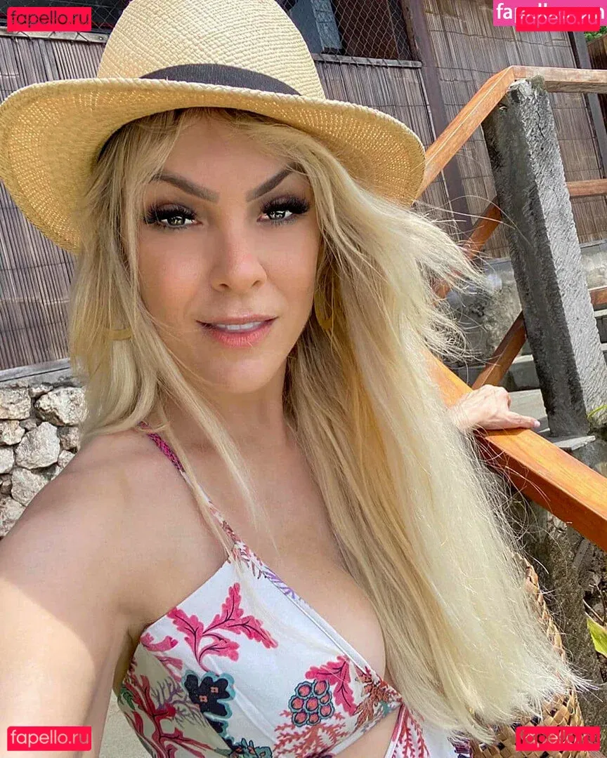 Renata Fan Onlyfans Photo Gallery 