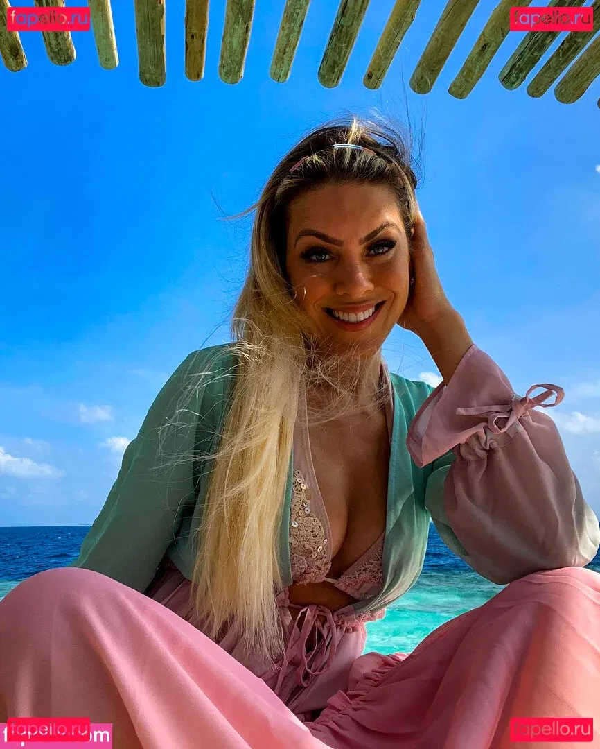 Renata Fan Onlyfans Photo Gallery 