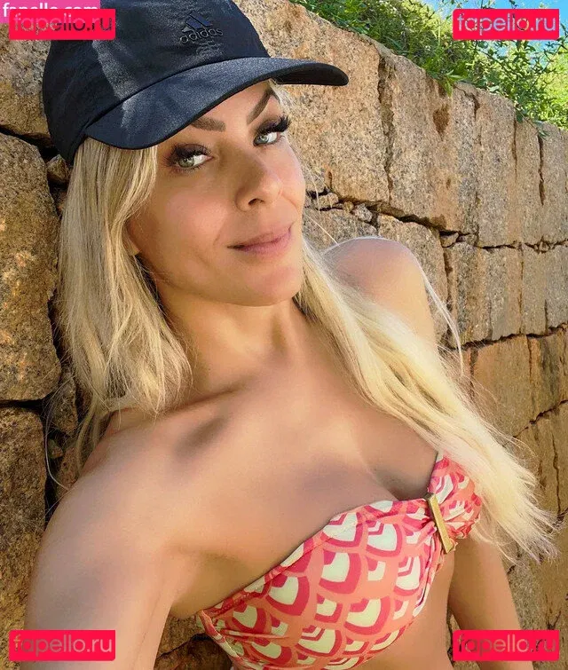 Renata Fan Onlyfans Photo Gallery 