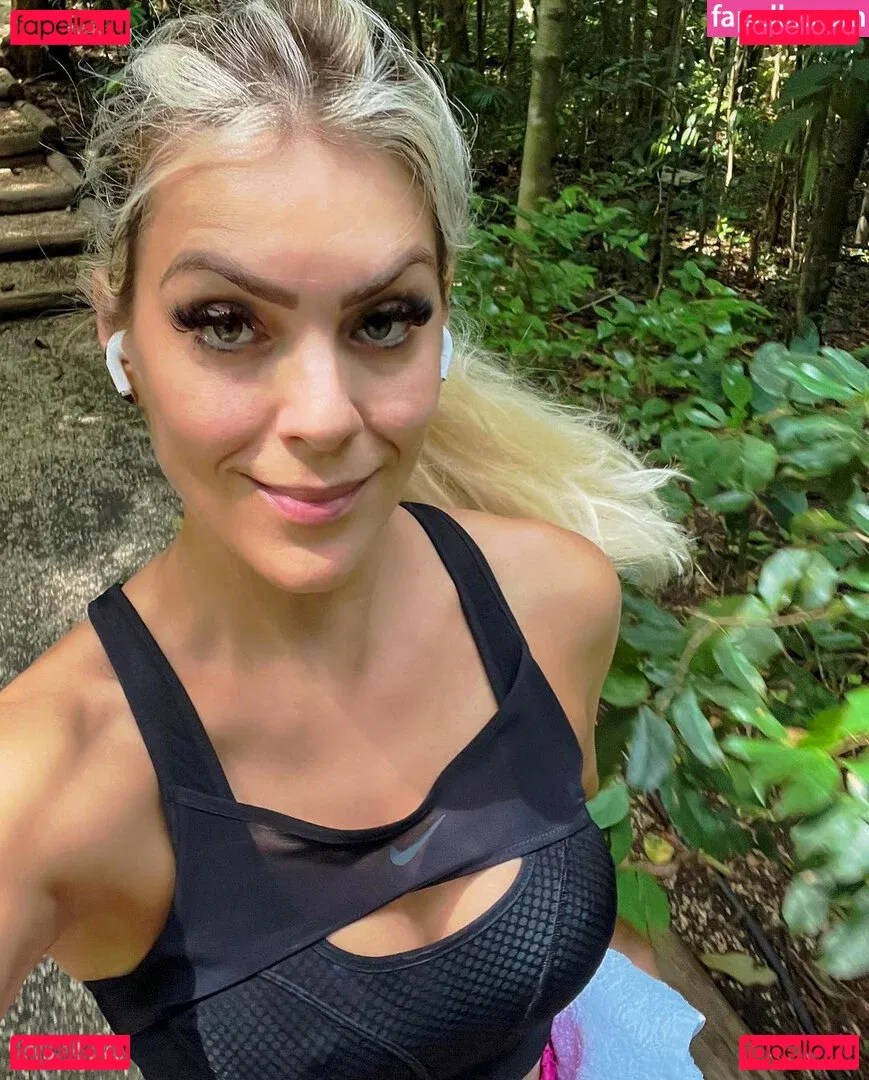 Renata Fan Onlyfans Photo Gallery 