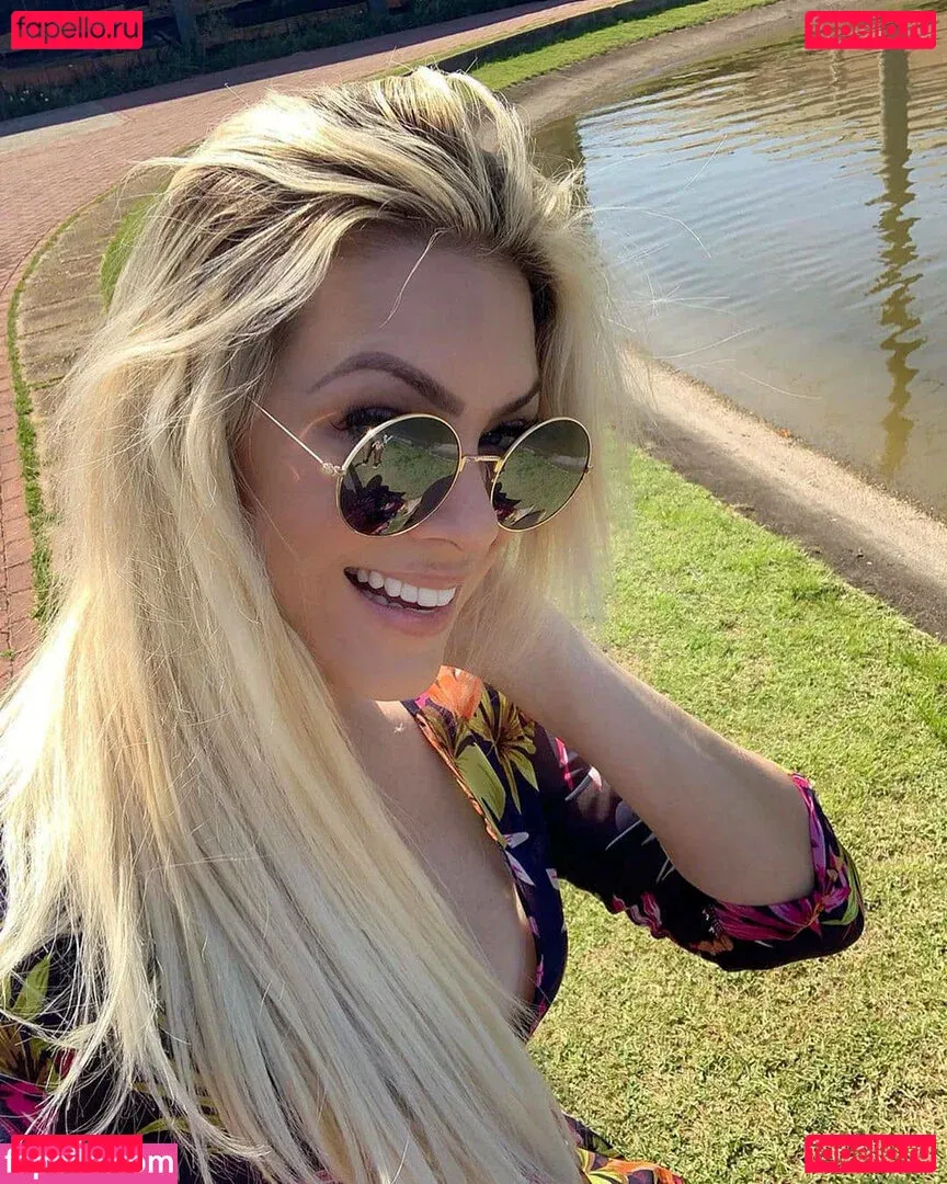 Renata Fan Onlyfans Photo Gallery 