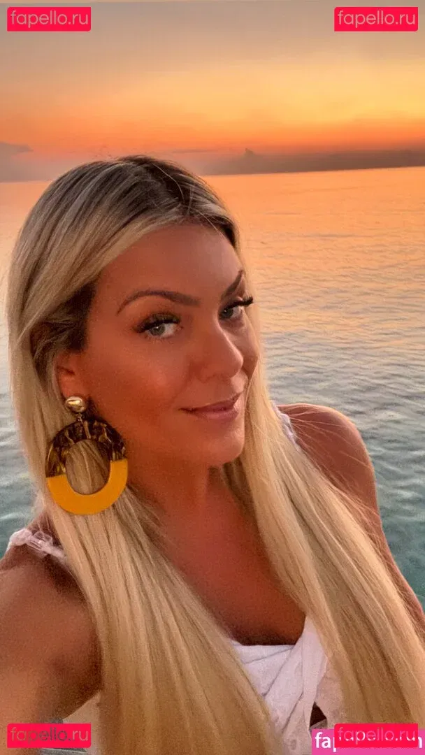 Renata Fan Onlyfans Photo Gallery 