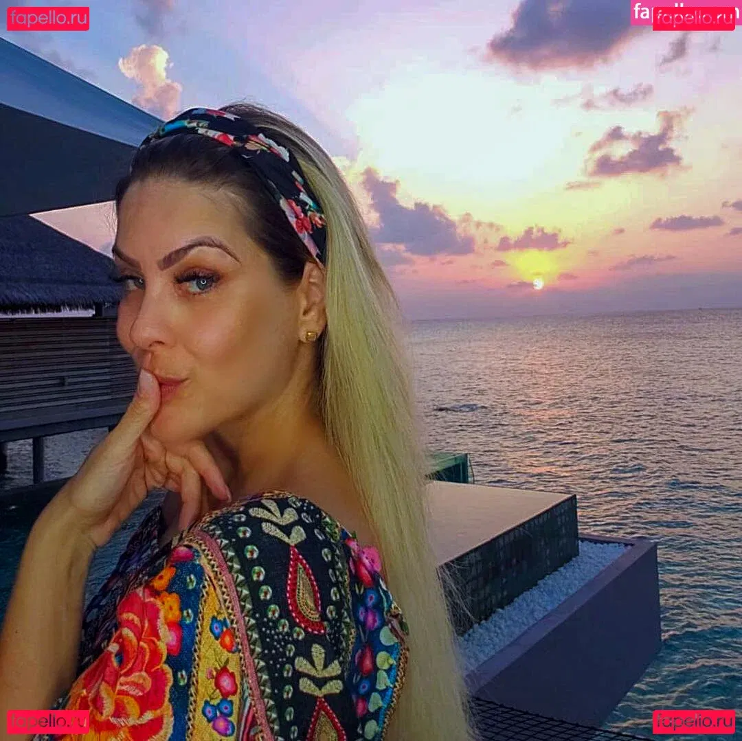 Renata Fan Onlyfans Photo Gallery 