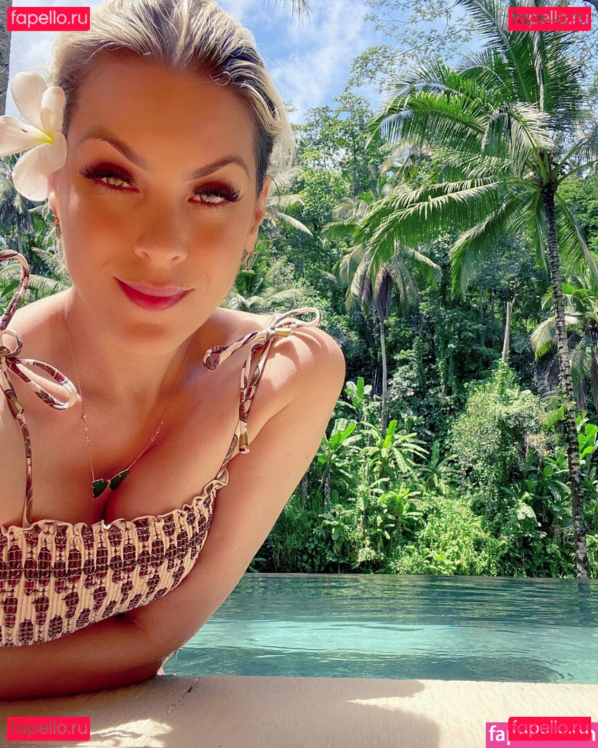 Renata Fan Onlyfans Photo Gallery 