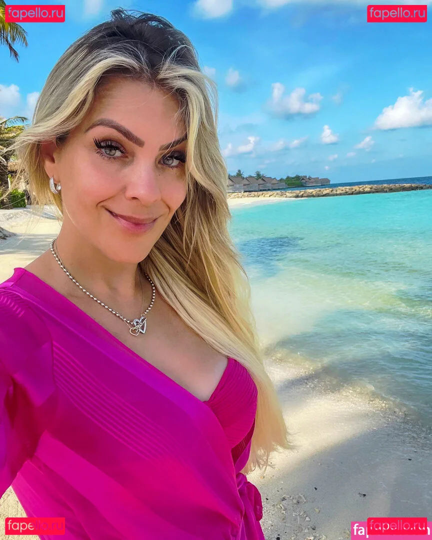 Renata Fan Onlyfans Photo Gallery 