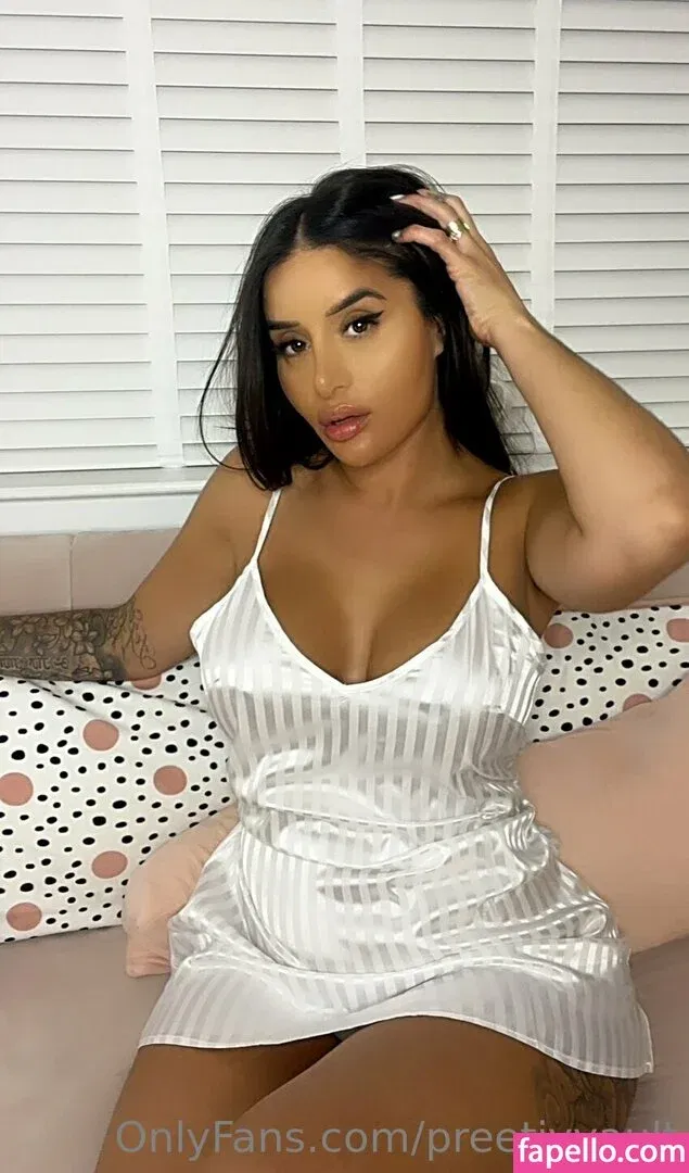 preetiyvault Onlyfans Photo Gallery 