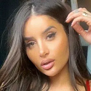 preetiyvault Onlyfans Photo Gallery 