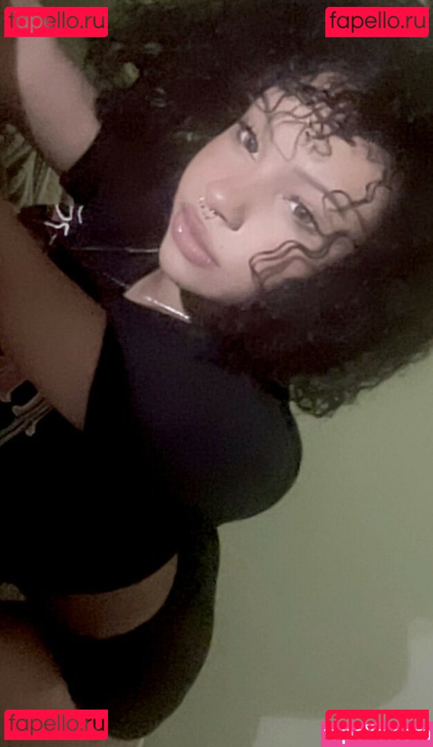 Ressonancee Nude Onlyfans Photo 33