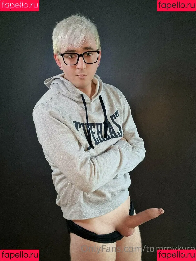 tommykyra Onlyfans Photo Gallery 