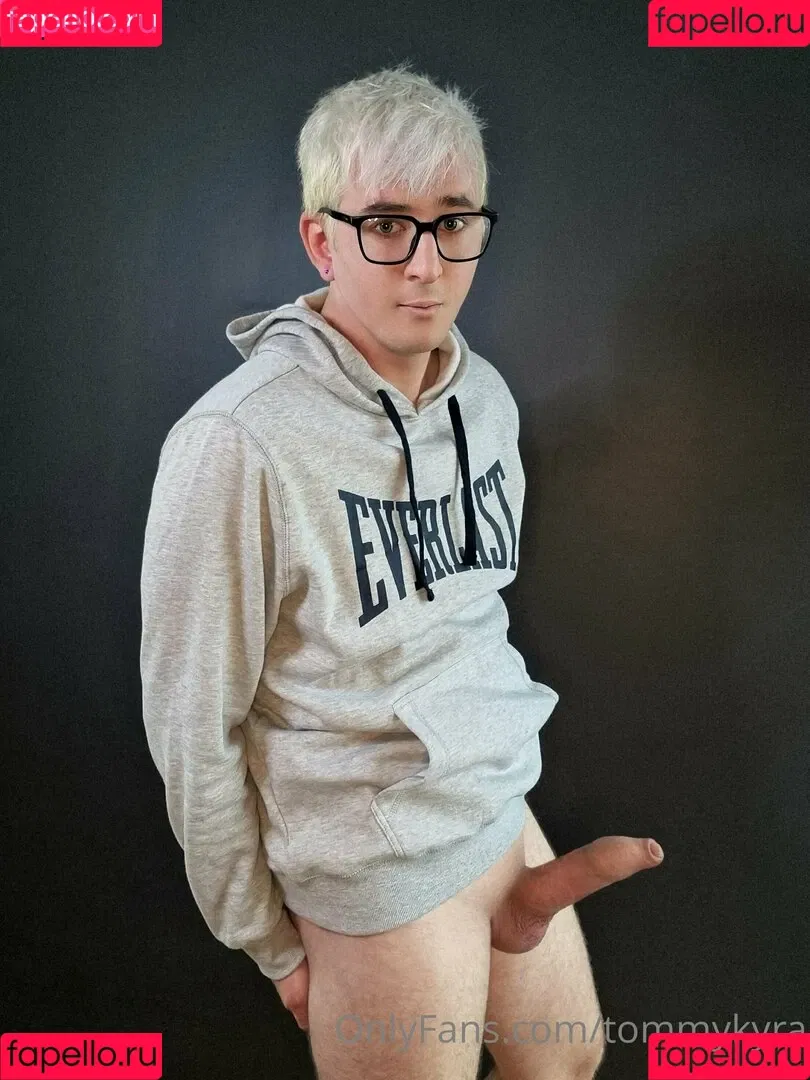 tommykyra Onlyfans Photo Gallery 