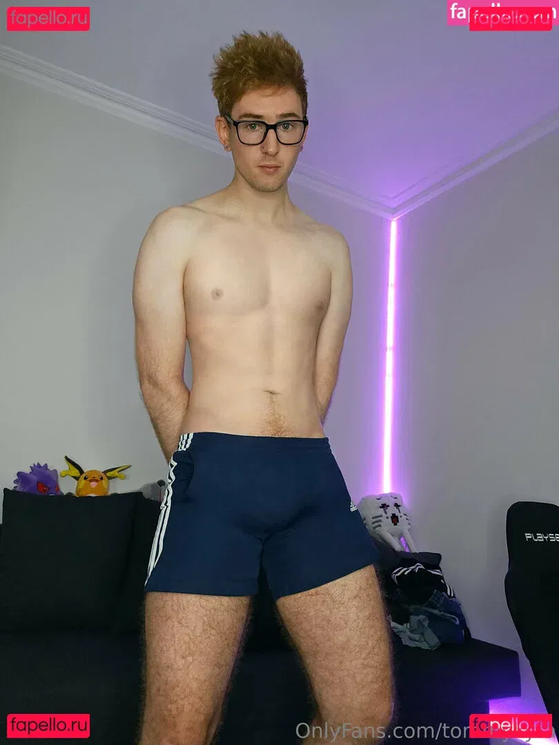 tommykyra Onlyfans Photo Gallery 