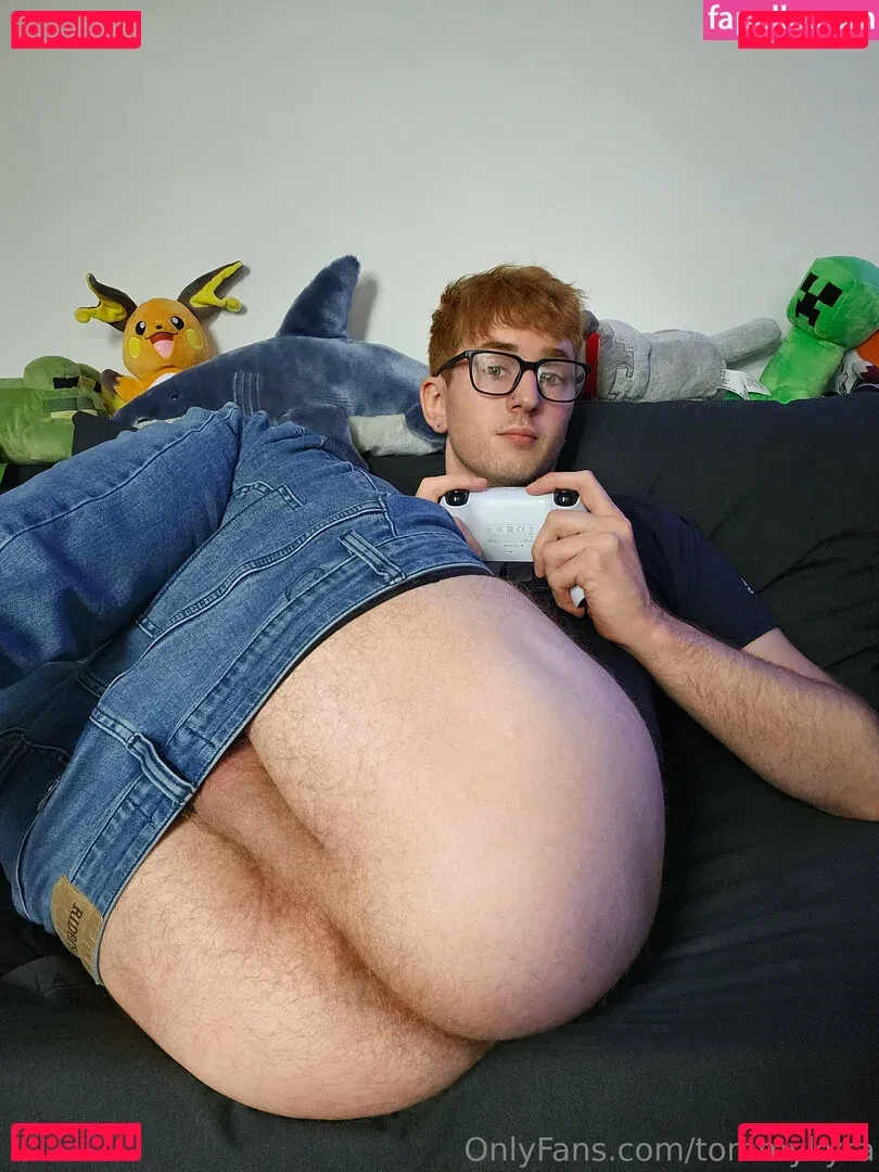 tommykyra Onlyfans Photo Gallery 