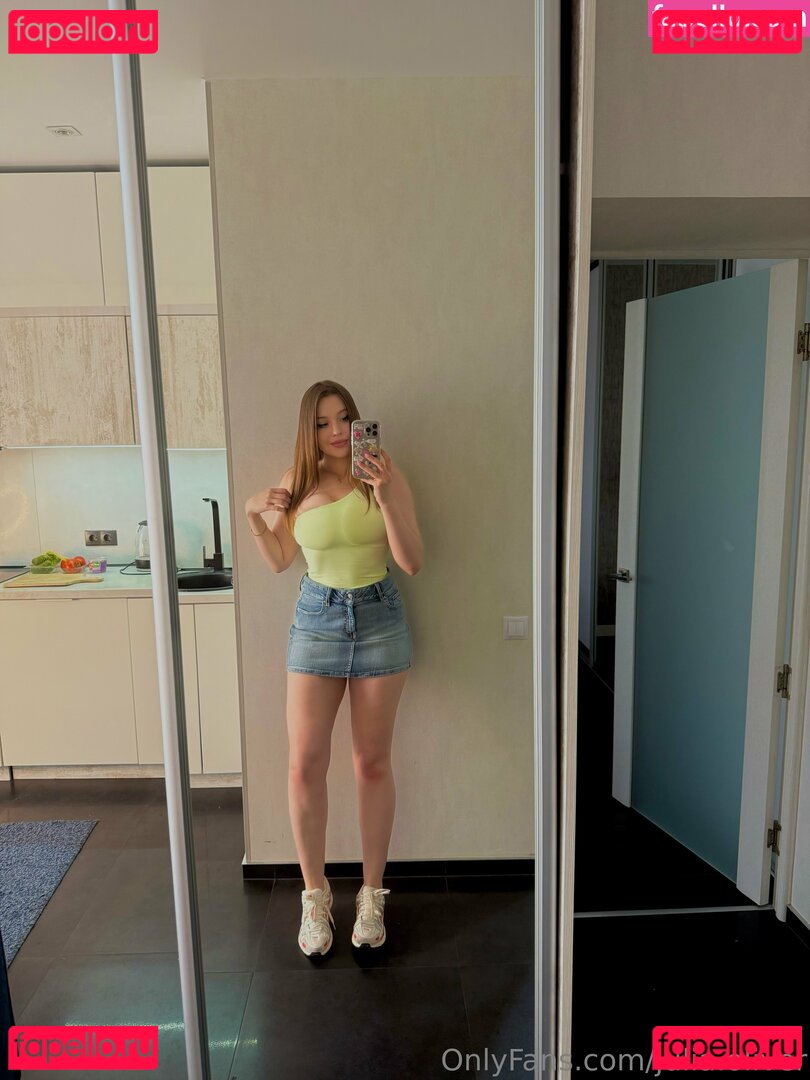 Julia Oliver Nude Onlyfans Photo 38