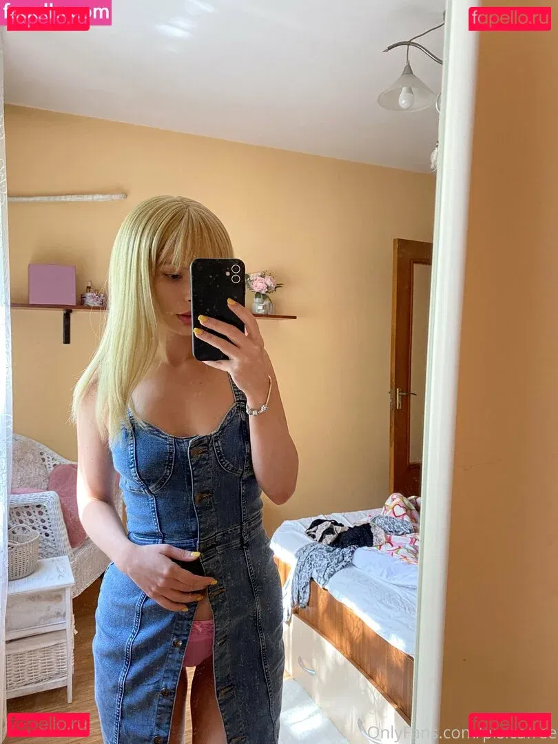 pisicafree Onlyfans Photo Gallery 