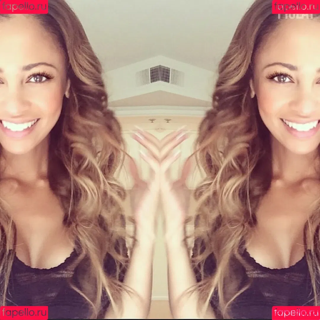 Vanessa Morgan Onlyfans Photo Gallery 