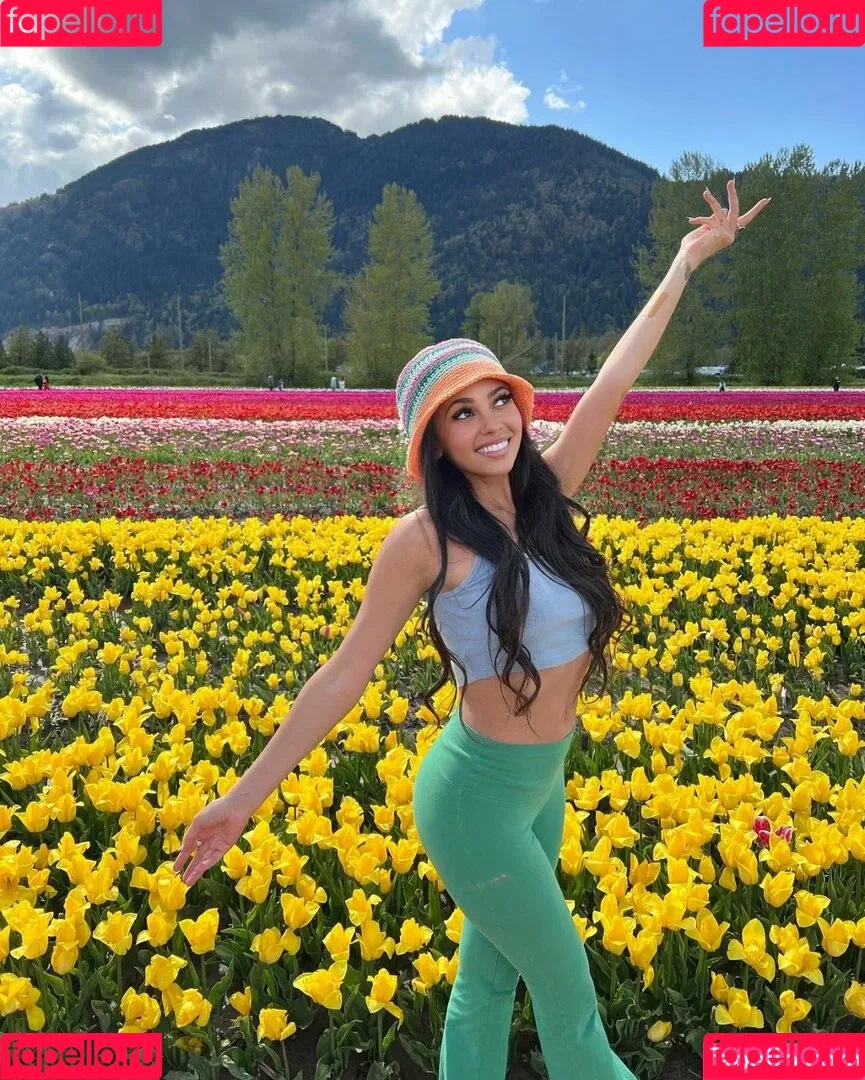 Vanessa Morgan Onlyfans Photo Gallery 
