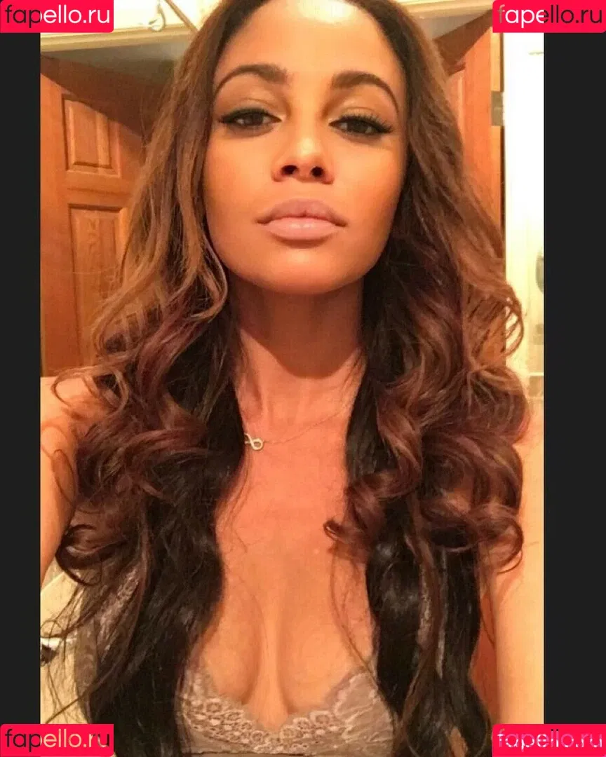 Vanessa Morgan Onlyfans Photo Gallery 