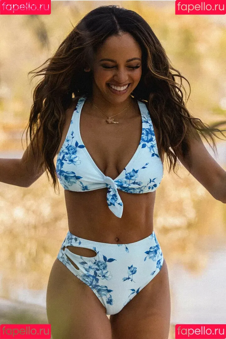 Vanessa Morgan Onlyfans Photo Gallery 