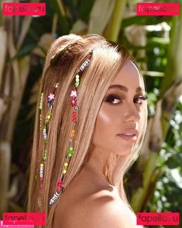 Vanessa Morgan Onlyfans Photo Gallery 