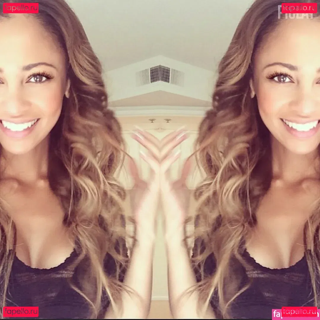 Vanessa Morgan Onlyfans Photo Gallery 