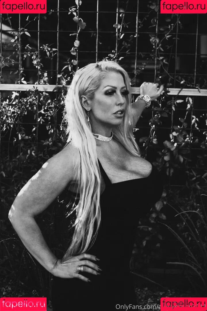 Alura Jenson Onlyfans Photo Gallery 