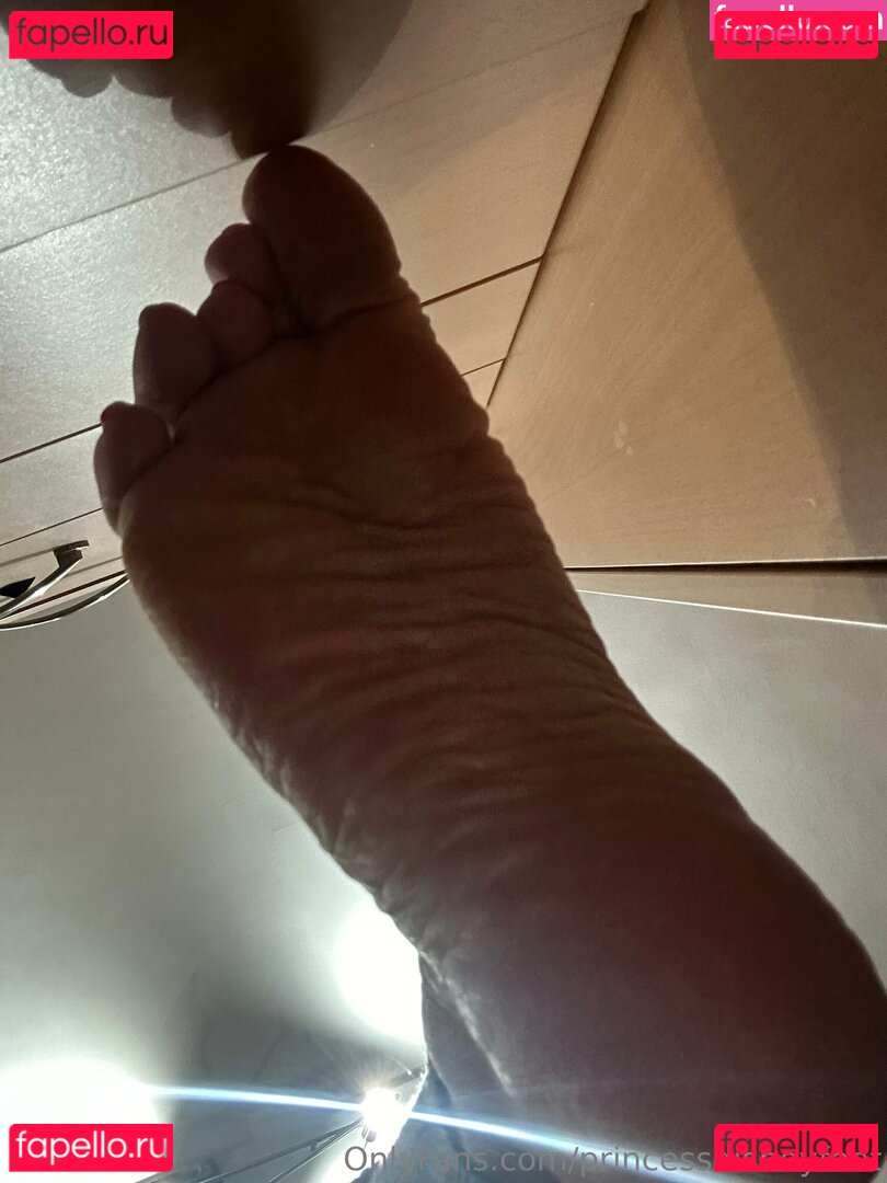 princessdisneyfeet Nude Onlyfans Photo 6