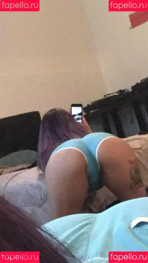 lLouLou Onlyfans Photo Gallery 